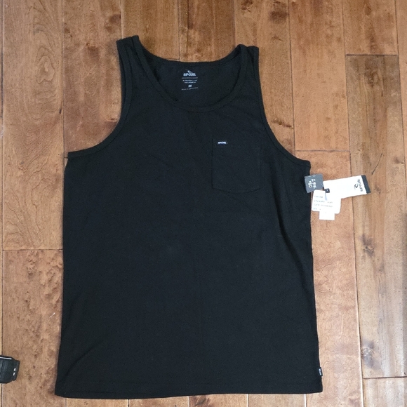 NWT Men's Med Size Rip Curl Plain Tank In Color Black w/Front Left Chest Pocket - Picture 1 of 6